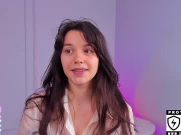 Jolly_Bell Chaturbate stream image from December 27, 2024