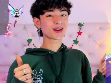Elliot_Younng Chaturbate stream image from December 27, 2024