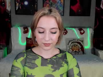 Elyaraiden Chaturbate stream image from December 27, 2024