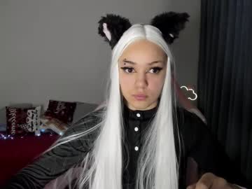 Ericahoffman2 Chaturbate stream image from December 27, 2024