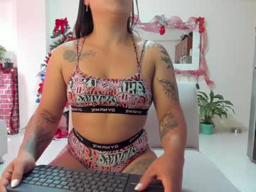 Isabella_Clarck Chaturbate stream image from December 27, 2024