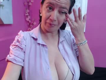 Natty__018 Chaturbate stream image from December 27, 2024