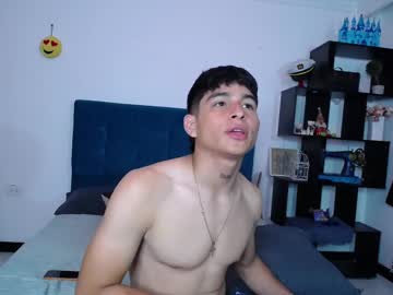 Nicum_19 Chaturbate stream image from December 27, 2024