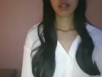 Axuepetitt Chaturbate stream image from December 27, 2024