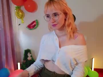 Smilexlove Chaturbate stream image from December 27, 2024