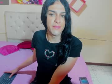 Vivianalatin Chaturbate stream image from December 27, 2024