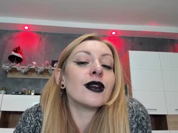 Yourvenus00 Chaturbate stream image from December 27, 2024