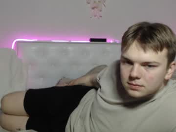 _Antin2uk_ Chaturbate stream image from December 27, 2024