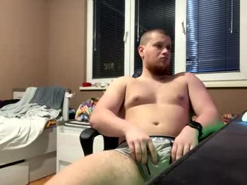 Bobi2202 Chaturbate stream image from December 27, 2024