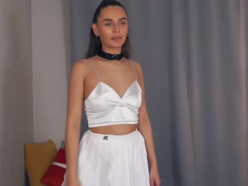 Darlenebenskin Chaturbate stream image from December 27, 2024