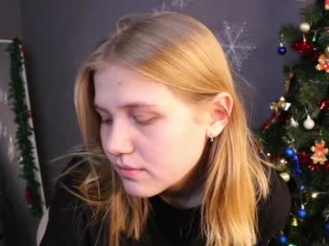 Gayfarwell Chaturbate stream image from December 27, 2024