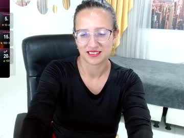 Sara_Marris0n Chaturbate stream image from December 27, 2024