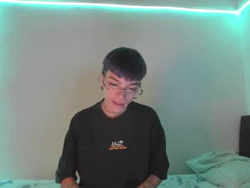 Submissive_Boyy_ Chaturbate stream image from December 27, 2024