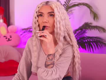 Therealfallingangel Chaturbate stream image from December 27, 2024