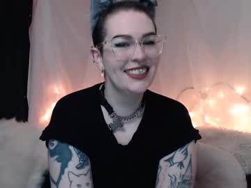Vixinvvitch stream image from December 27, 2024