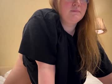 Fiechenh Chaturbate stream image from December 27, 2024