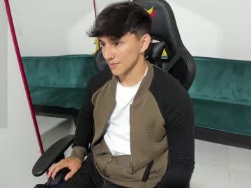 Jacques_Cardiet Chaturbate stream image from December 27, 2024