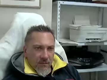 Olimpio1230 Chaturbate stream image from December 27, 2024