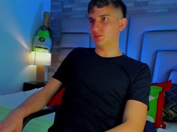 Tayylorclark1 Chaturbate stream image from December 27, 2024