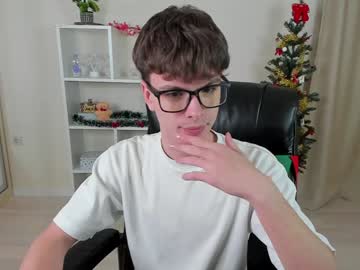 Calvin_Loves_You Chaturbate stream image from December 27, 2024
