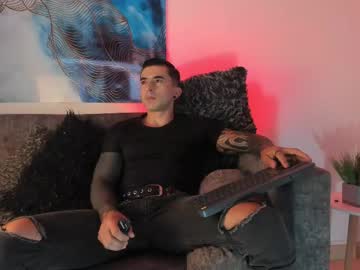 Dravenlorenz Chaturbate stream image from December 27, 2024