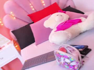Evelynnaughty_ Chaturbate stream image from December 27, 2024