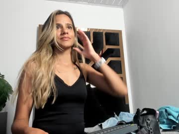 Greta_Jones_ Chaturbate stream image from December 27, 2024