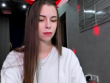 Heileymeow Chaturbate stream image from December 27, 2024
