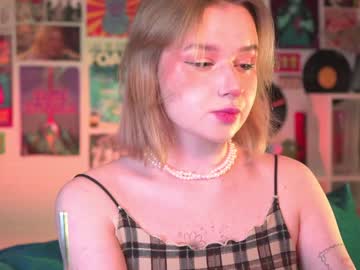 Red_Queeen Chaturbate stream image from December 27, 2024