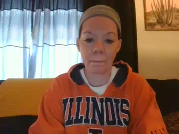 Sidneyraee Chaturbate stream image from December 27, 2024