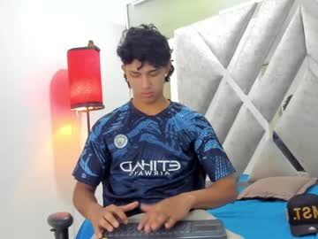 Alex_Martin7 Chaturbate stream image from December 27, 2024