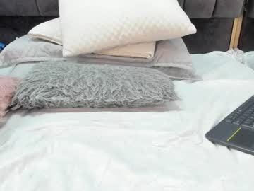 Caroline_Flores Chaturbate stream image from December 27, 2024