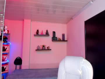 Catalina_Naughtyy Chaturbate stream image from December 27, 2024