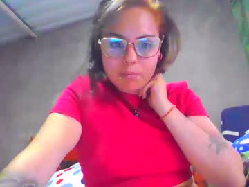 Iiivictoria_Hipsiii Chaturbate stream image from December 27, 2024