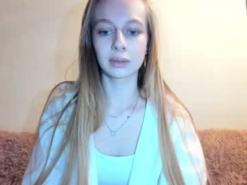 Kellybrigs Chaturbate stream image from December 27, 2024
