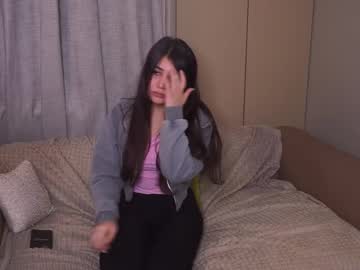 Maureendowdey Chaturbate stream image from December 27, 2024