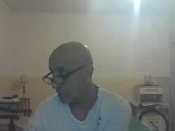 Moment71200 Chaturbate stream image from December 27, 2024