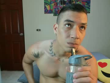 Scotrisse Chaturbate stream image from December 27, 2024