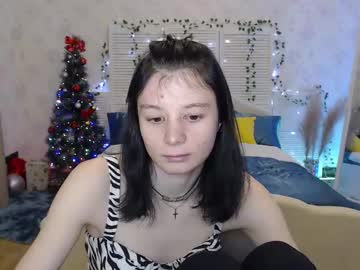 Kiaraevants Chaturbate stream image from December 27, 2024