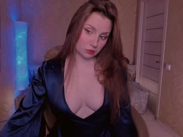 Eesmaaarr Chaturbate stream image from December 27, 2024