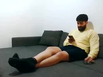 Italianboybcn Chaturbate stream image from December 27, 2024