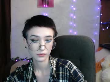 Milanathorn Chaturbate stream image from December 27, 2024