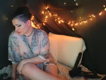 Mistressquynnxo Chaturbate stream image from December 27, 2024