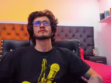 Loggan_Donnelly Chaturbate stream image from December 27, 2024