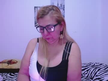 Sara211 Chaturbate stream image from December 27, 2024
