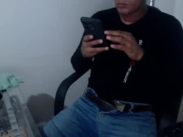 Scarlleth_Sweet69 Chaturbate stream image from December 27, 2024