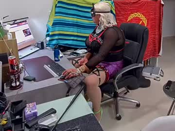 Sluttygina1 Chaturbate stream image from December 27, 2024