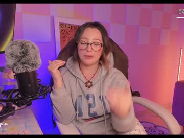 Emmarossi_ Chaturbate stream image from December 28, 2024