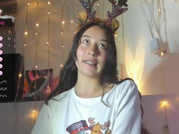 Lizzy_Kawuaii Chaturbate stream image from December 28, 2024