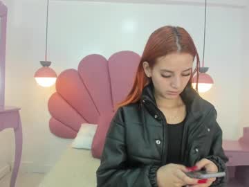 Maee_Angels Chaturbate stream image from December 28, 2024